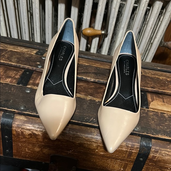 Charles David Cream Heels for Women - Picture 2 of 6